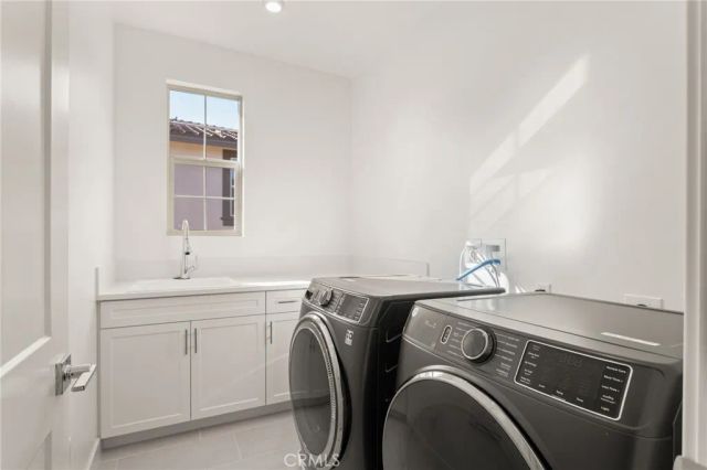 2004 Saguaro Glen, Escondido, CA 92025