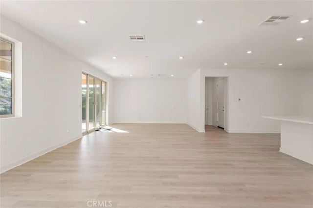 2004 Saguaro Glen, Escondido, CA 92025