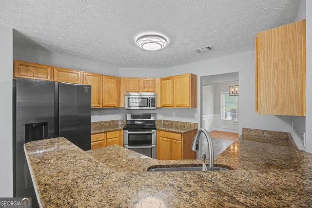1438 Solomon Drive, Winder, GA 30680