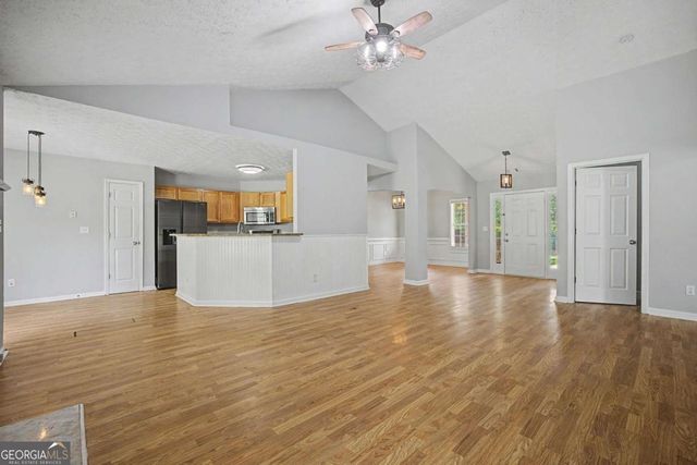 1438 Solomon Drive, Winder, GA 30680