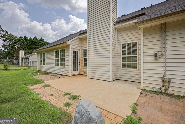 1438 Solomon Drive, Winder, GA 30680