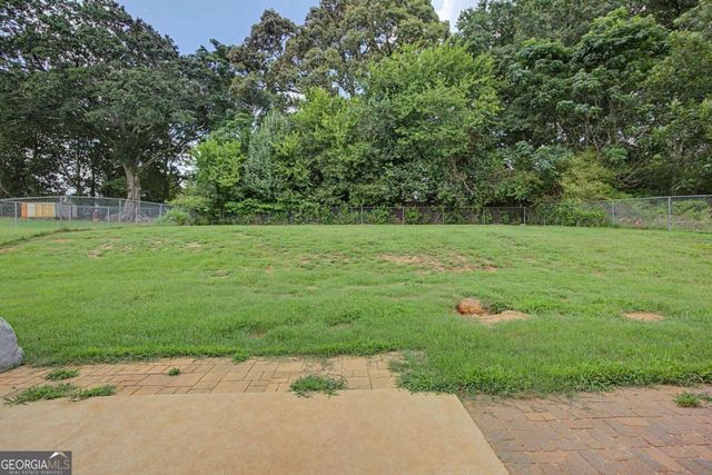 1438 Solomon Drive, Winder, GA 30680