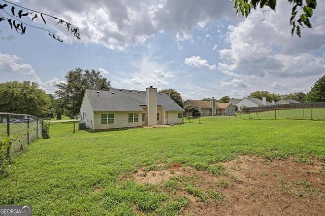 1438 Solomon Drive, Winder, GA 30680