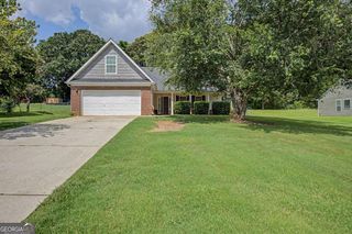 1438 Solomon Drive, Winder, GA 30680