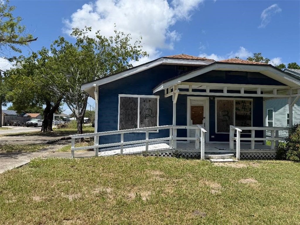 602 N Avenue B Ave, Ingleside, TX 78362 — photo 2