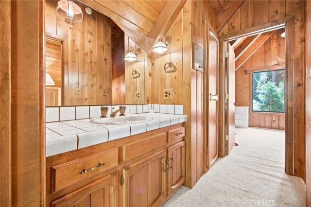 745 Kuffel Canyon, Lake Arrowhead, CA 92352