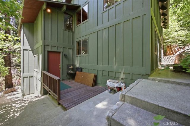 745 Kuffel Canyon, Lake Arrowhead, CA 92352