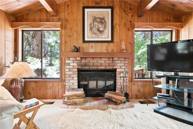 745 Kuffel Canyon, Lake Arrowhead, CA 92352