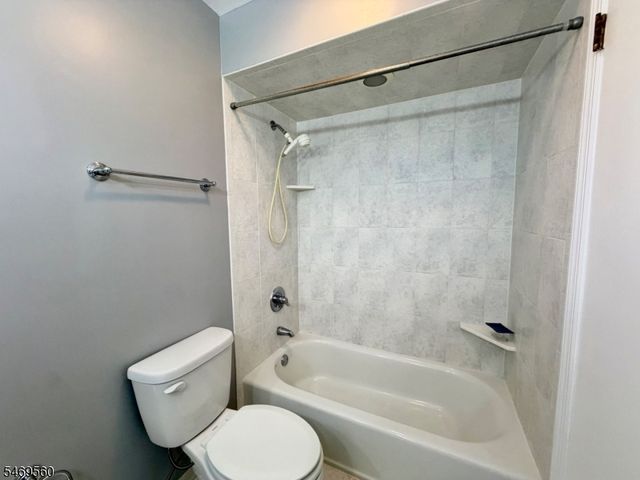 41 Mohawk Dr, Springfield Twp., NJ 07081
