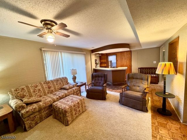 41 Mohawk Dr, Springfield Twp., NJ 07081