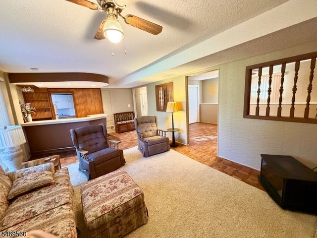 41 Mohawk Dr, Springfield Twp., NJ 07081