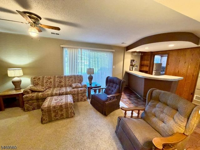41 Mohawk Dr, Springfield Twp., NJ 07081