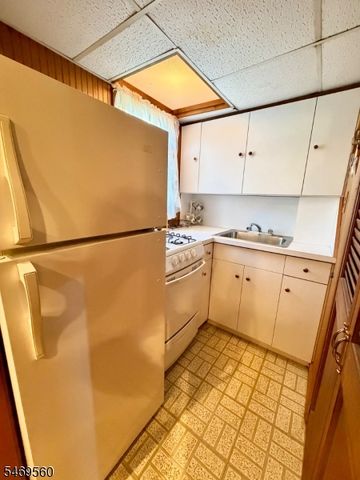 41 Mohawk Dr, Springfield Twp., NJ 07081