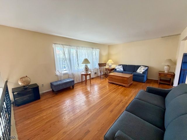 41 Mohawk Dr, Springfield Twp., NJ 07081
