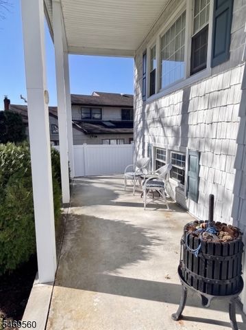 41 Mohawk Dr, Springfield Twp., NJ 07081