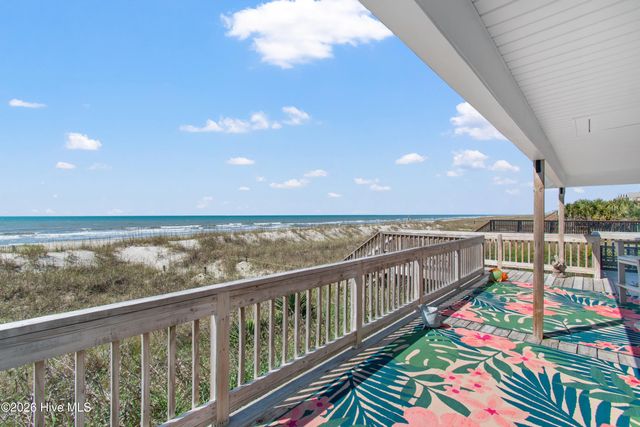 226 Ocean Boulevard E, Supply, NC 28462