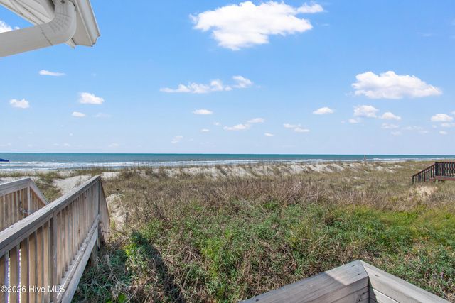 226 Ocean Boulevard E, Supply, NC 28462