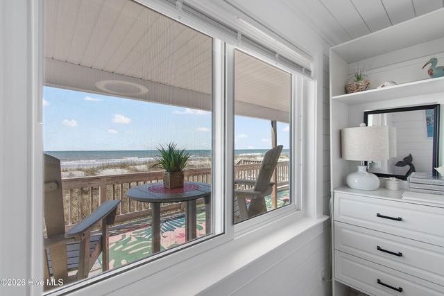 226 Ocean Boulevard E, Supply, NC 28462