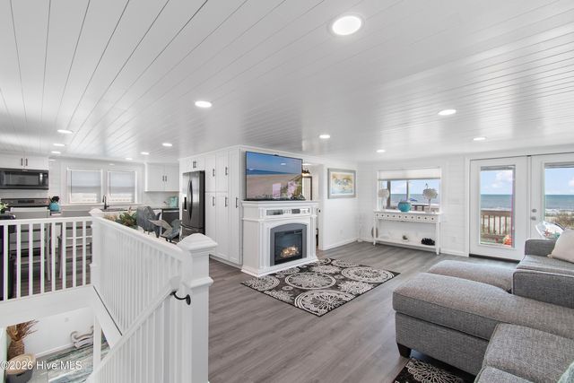 226 Ocean Boulevard E, Supply, NC 28462
