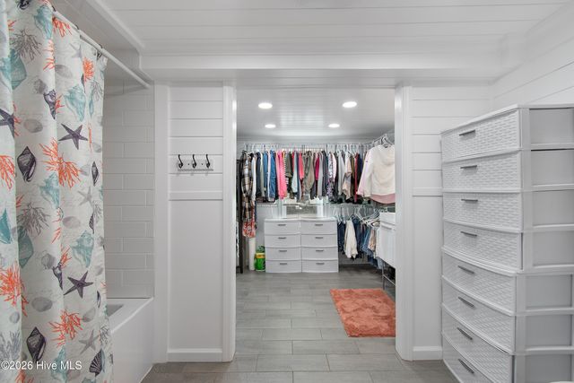 226 Ocean Boulevard E, Supply, NC 28462