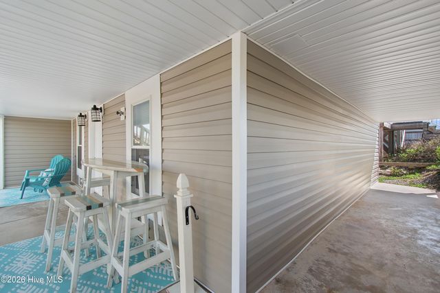 226 Ocean Boulevard E, Supply, NC 28462