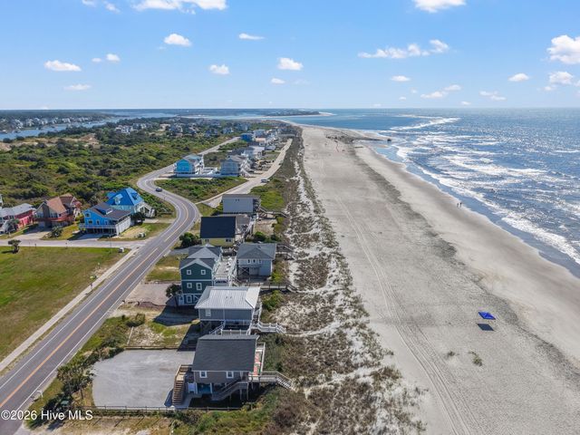 226 Ocean Boulevard E, Supply, NC 28462