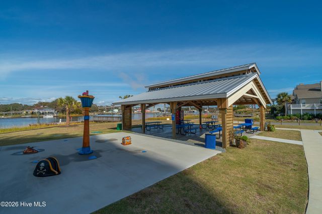 226 Ocean Boulevard E, Supply, NC 28462