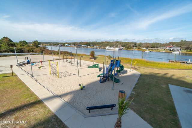 226 Ocean Boulevard E, Supply, NC 28462