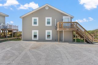 226 Ocean Boulevard E, Supply, NC 28462