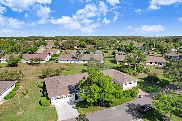 2306 LANCASTER DRIVE 2306, Sun City Center, FL 33573