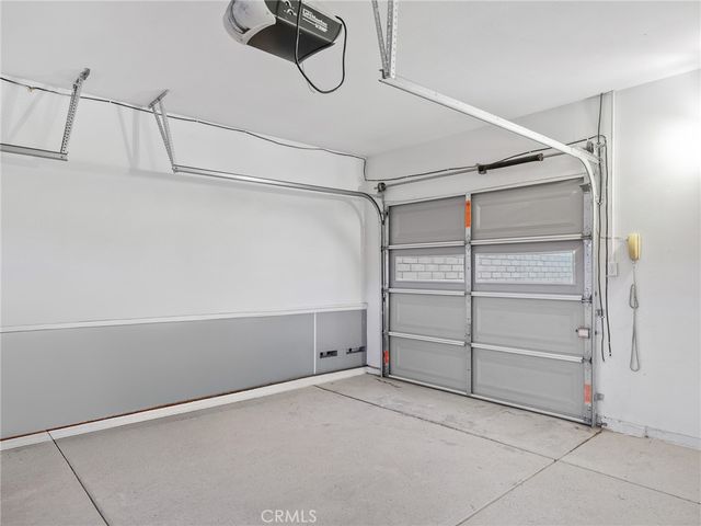 13752 Dodie Avenue, Victorville, CA 92392