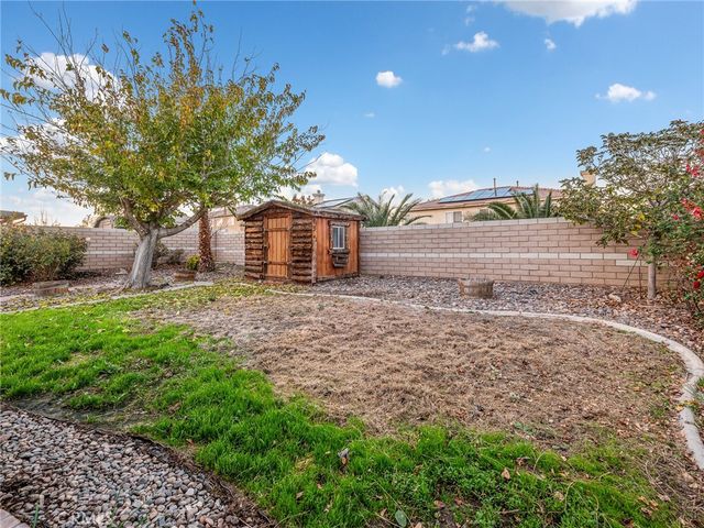 13752 Dodie Avenue, Victorville, CA 92392