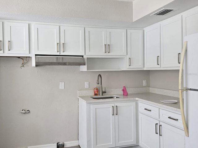 7700 92ND STREET 202, Seminole, FL 33777