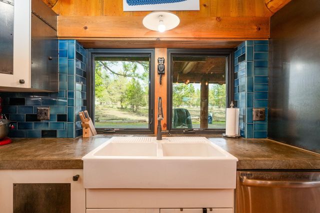 16011 Old Juniper Road, Sisters, OR 97759