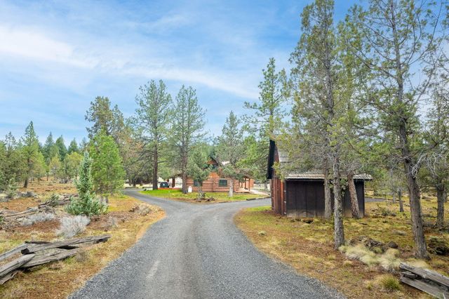16011 Old Juniper Road, Sisters, OR 97759