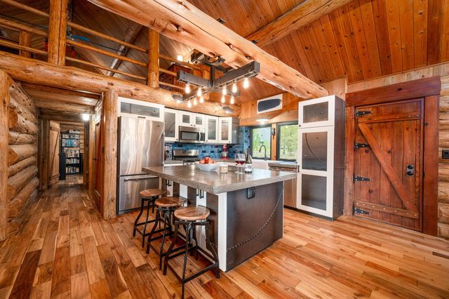 16011 Old Juniper Road, Sisters, OR 97759