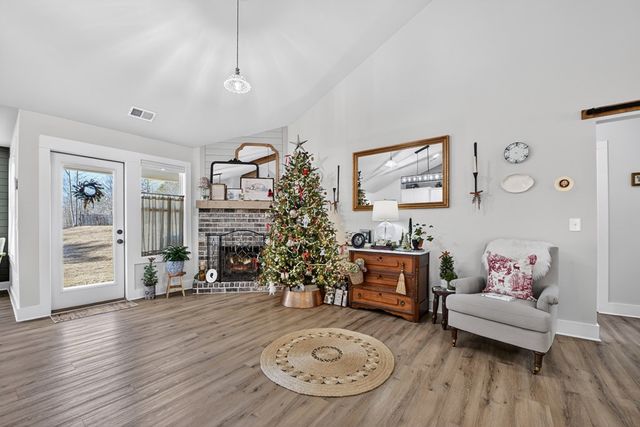 2520 Carlan Road, Fairmount, GA 30139