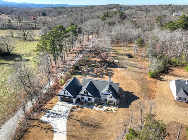 2520 Carlan Road, Fairmount, GA 30139