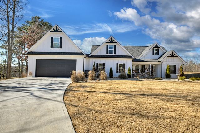 2520 Carlan Road, Fairmount, GA 30139