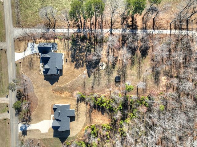 2520 Carlan Road, Fairmount, GA 30139