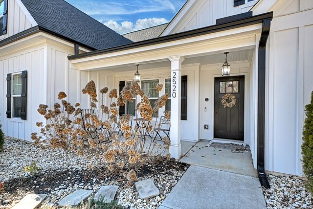 2520 Carlan Road, Fairmount, GA 30139