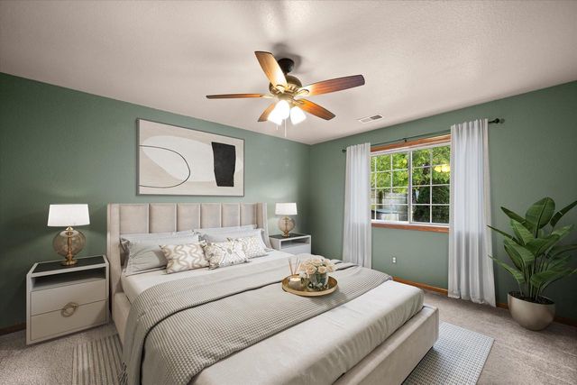 6813 Diane DRIVE, West Bend, WI 53090