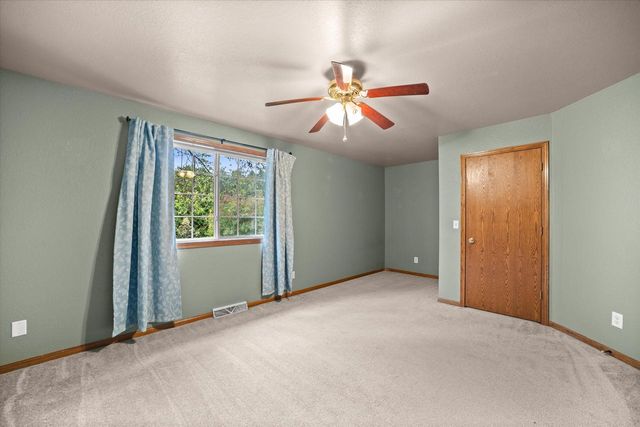 6813 Diane DRIVE, West Bend, WI 53090