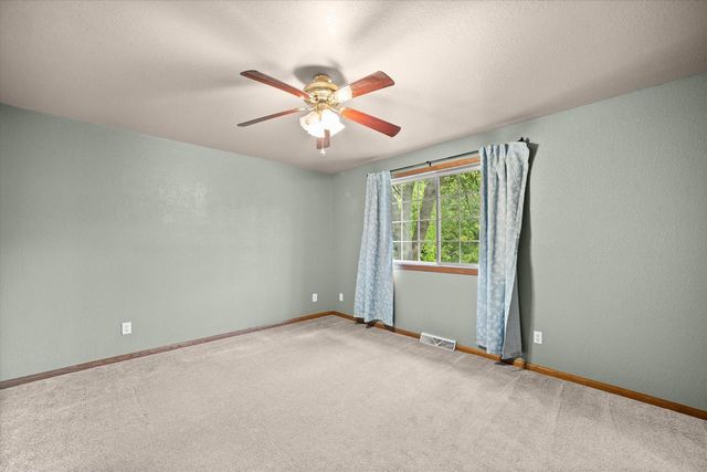 6813 Diane DRIVE, West Bend, WI 53090