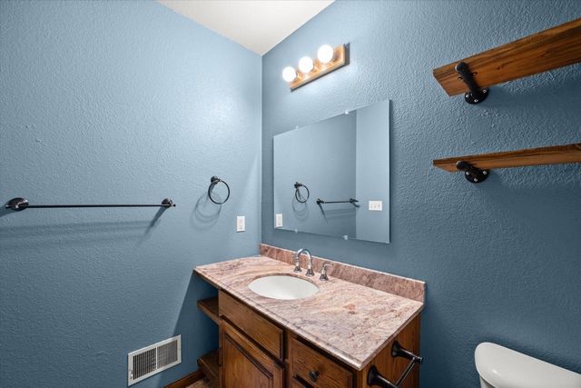 6813 Diane DRIVE, West Bend, WI 53090