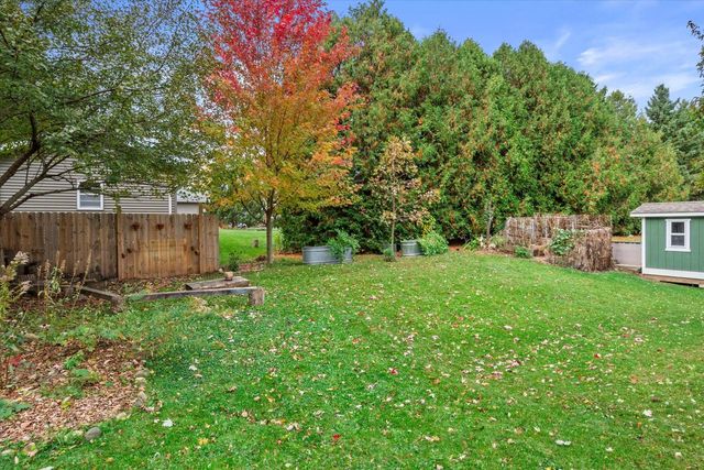 6813 Diane DRIVE, West Bend, WI 53090