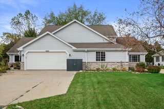6813 Diane DRIVE, West Bend, WI 53090