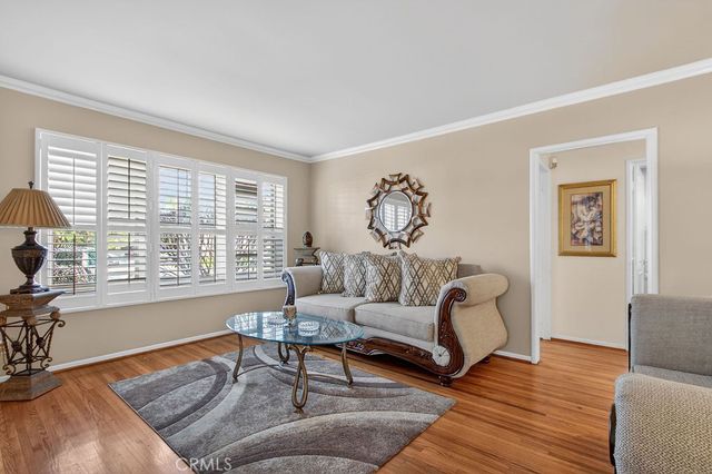 2430 San Francisco Avenue, Long Beach, CA 90806