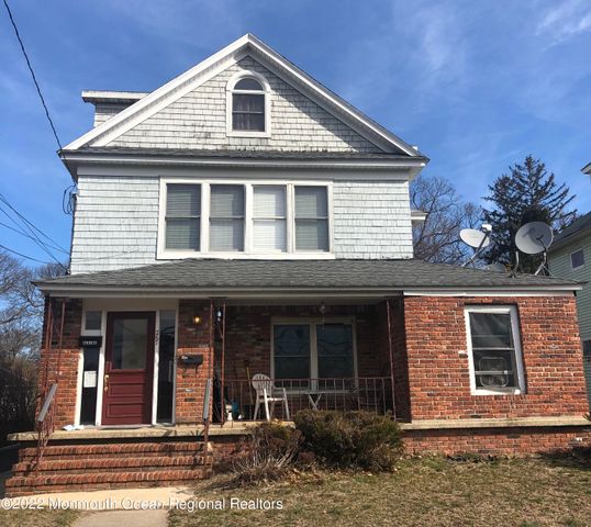 267 Roosevelt Avenue, Oakhurst, NJ 07755