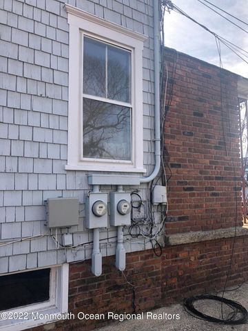 267 Roosevelt Avenue, Oakhurst, NJ 07755